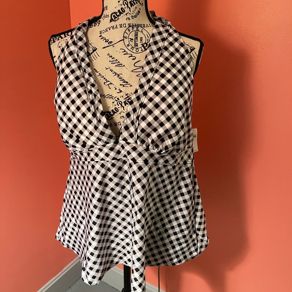 XXL Old Navy New With Tags Bathing Suit